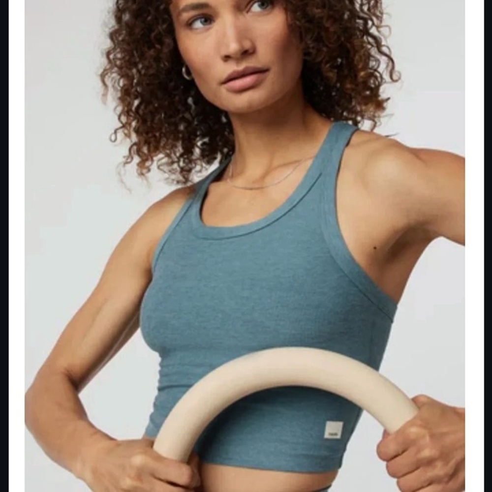 New With Tags Vuori Elevation Racerback Tank Smoke Blue Heather, Size Small